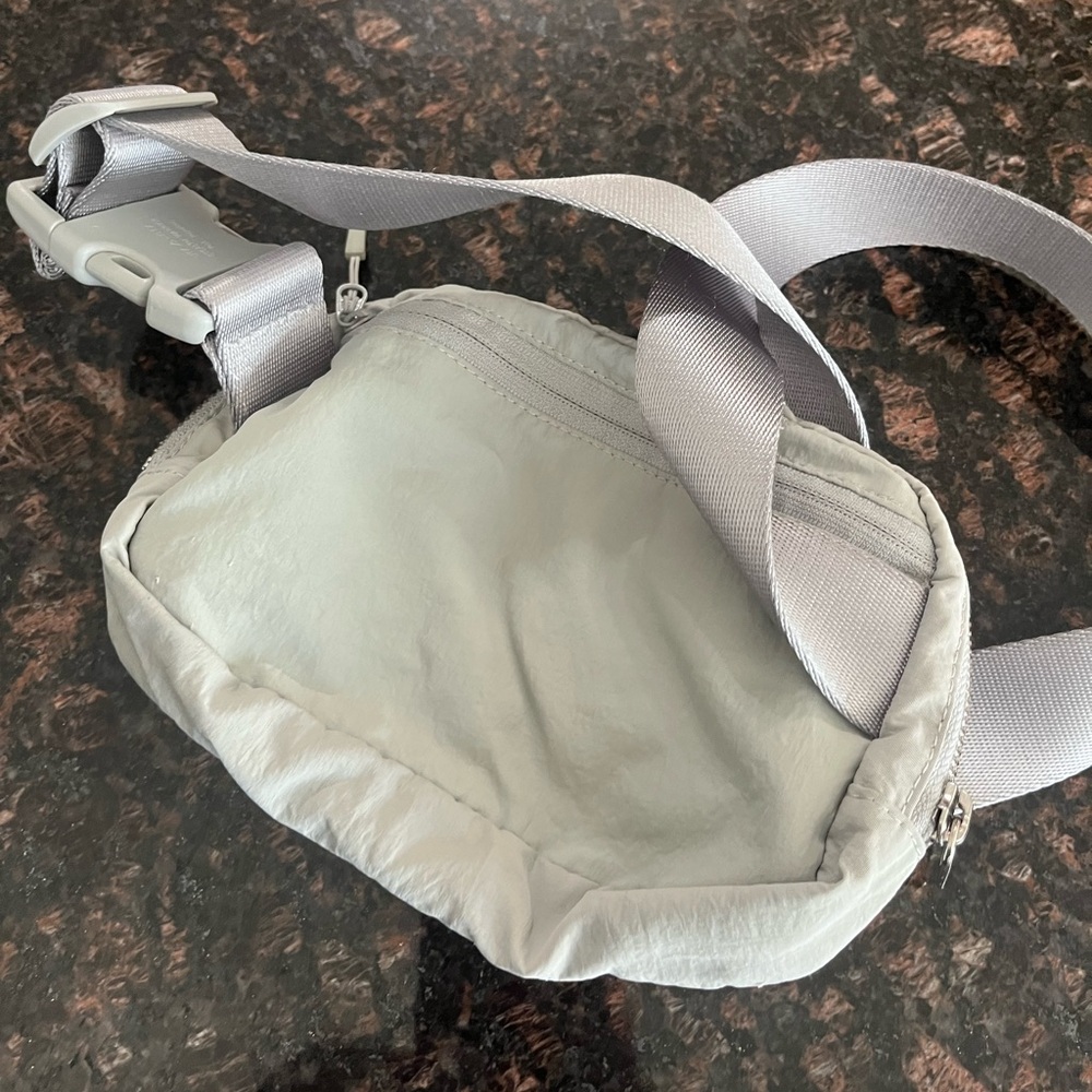 Lulu Lemon Belt Bag